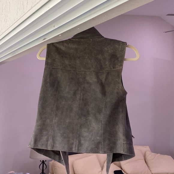 Veda olive distressed leather vest - Picture 6 of 6